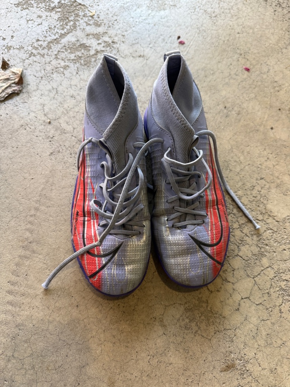 Nike Kids Gray and Red High-Top Soccer Cleats